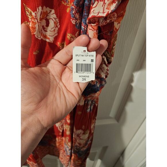 Angie Floral printed boho short sleeve blouse womens 3X Red Flutter Sleeve NWT - Picture 5 of 7